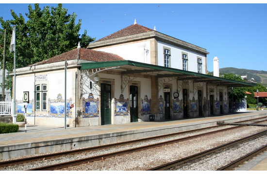 Painel de Azulejos do Pinhão em CM de Alijó